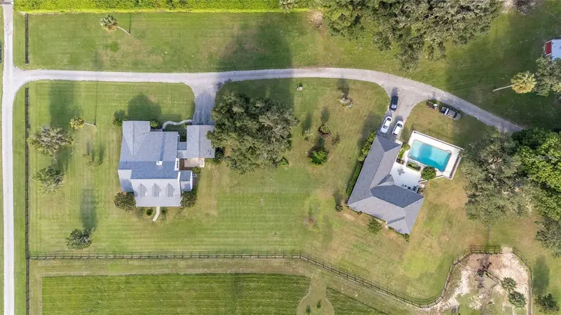 7137 & 7141 S Magnolia Ave, FL
