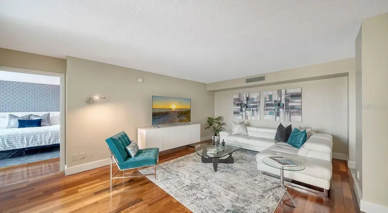1111 N Gulfstream Ave #4e, FL