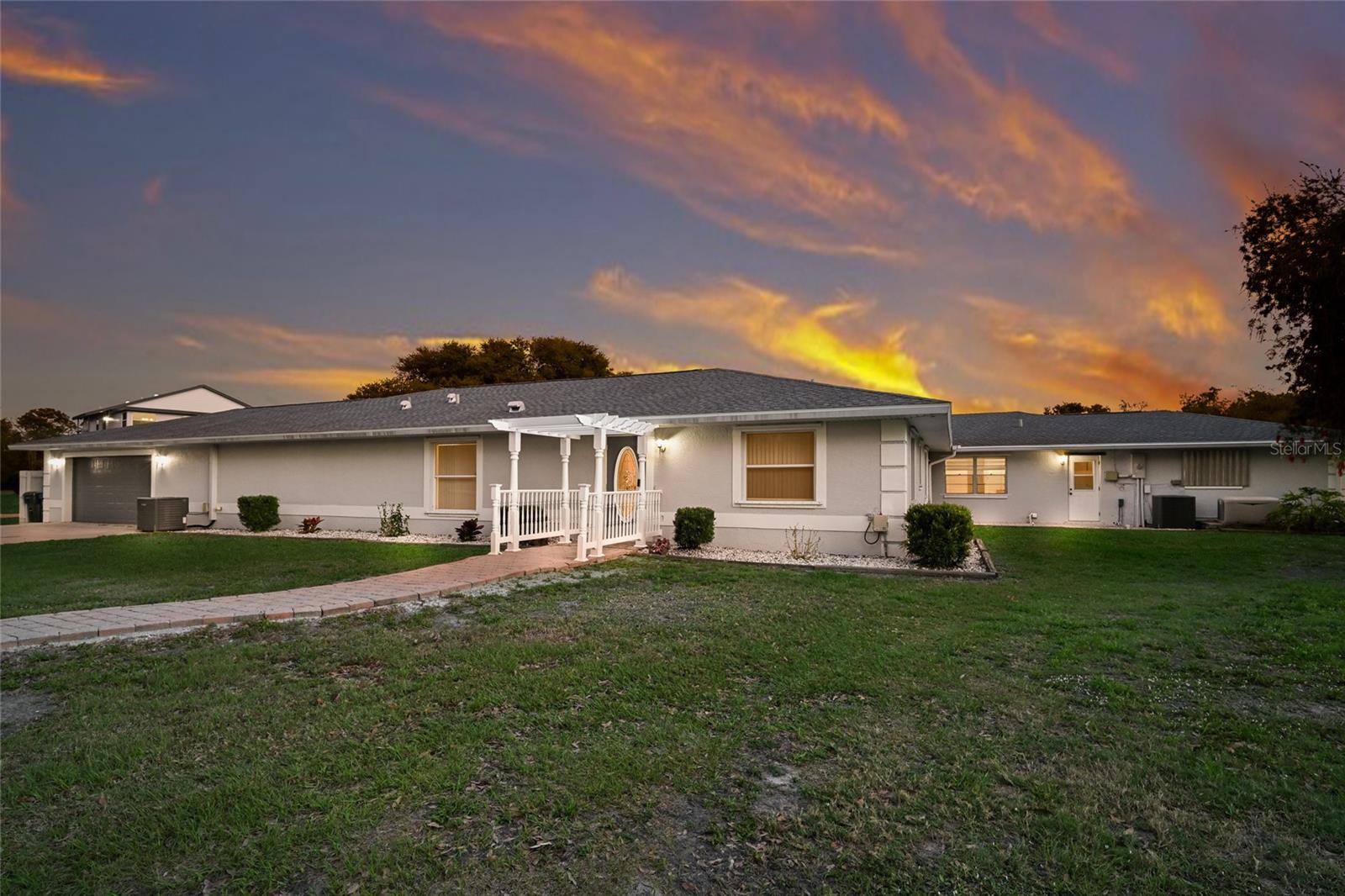 1516 Fox Creek Dr, FL