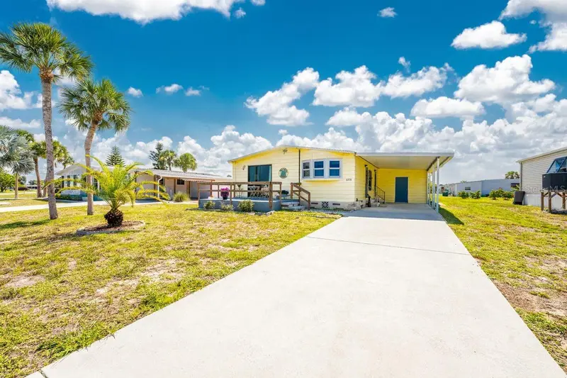 6276 Oriole Blvd, FL