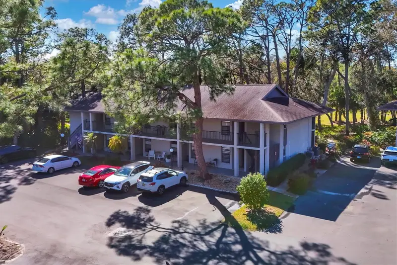 3041 Quail Holw #27, FL