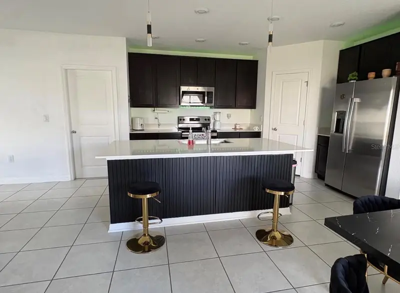 626 Bell Prairie Cir, FL
