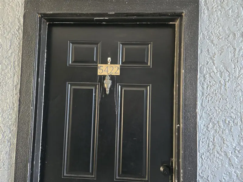 3702 Palm Desert Ln #5422, FL