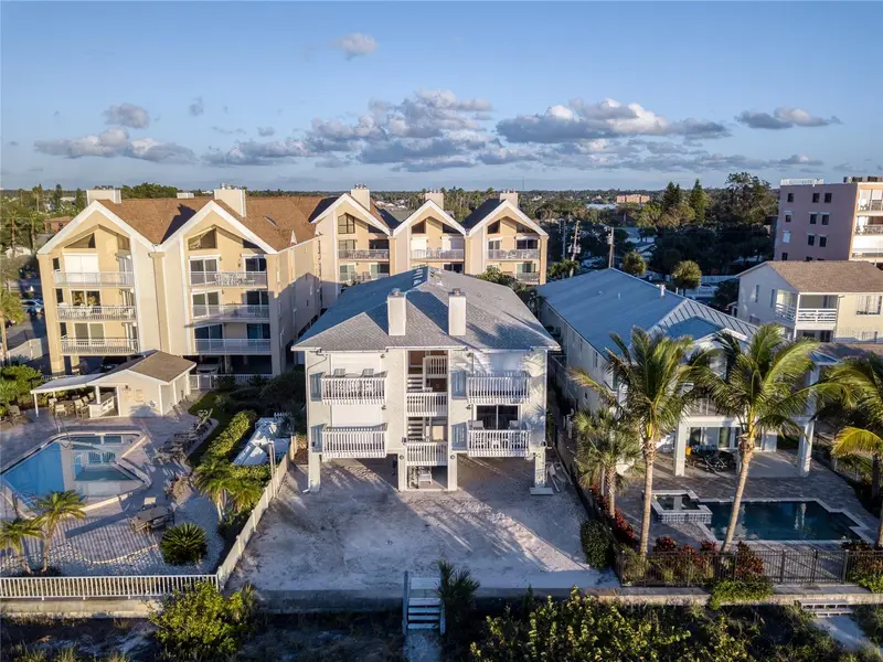 1104 Beach Trl #1, FL
