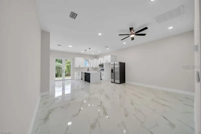 225/227 Homer Ave S, FL