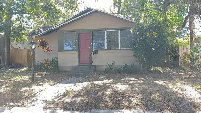 3940 Burlington Ave N, FL
