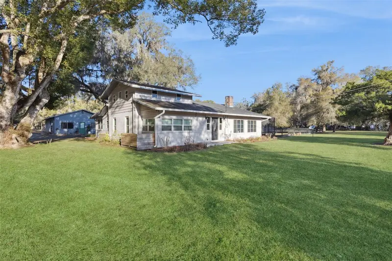 43411 State Road 19, FL