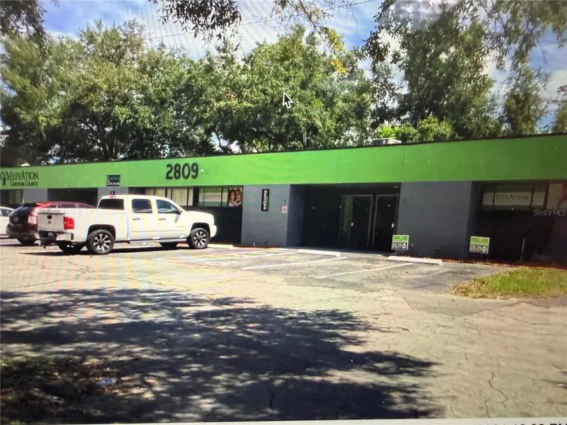 2809 N Powers Dr #B, FL