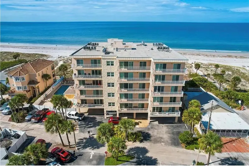 13440 Gulf Blvd #202, FL