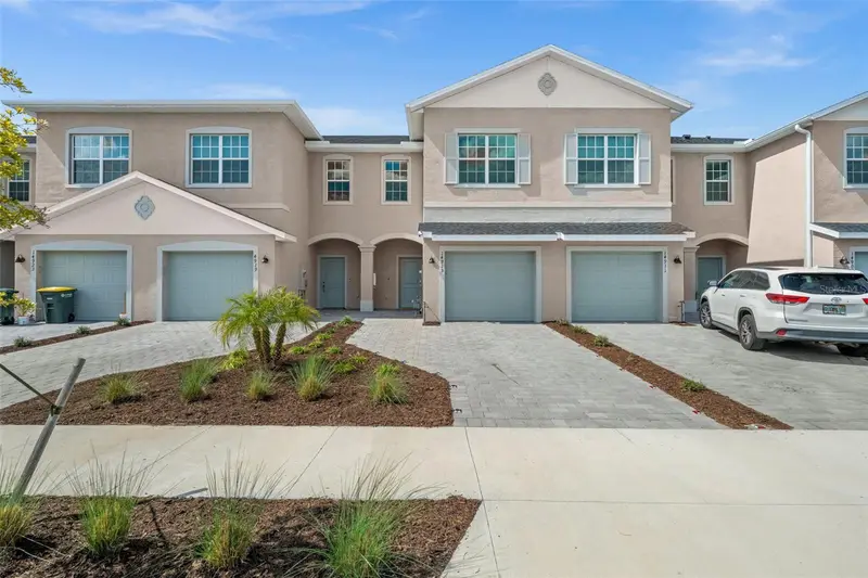 14915 White Pearl Rd, FL