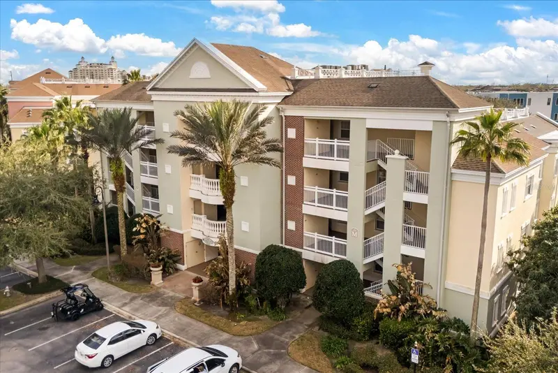 1114 Sunset View Cir #402, FL