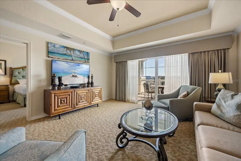 1114 Sunset View Cir #402, FL