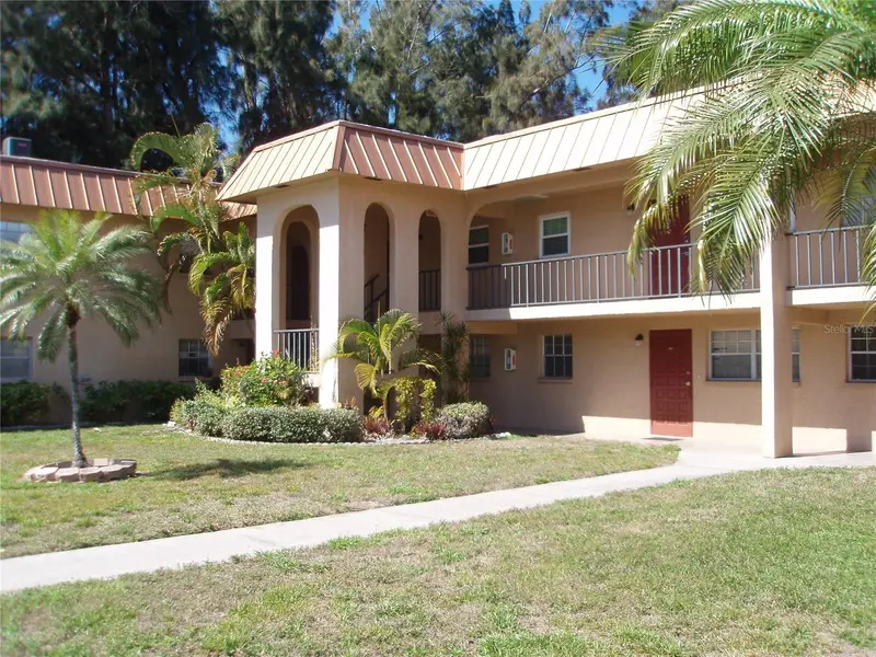 4500 E Bay Dr #138, FL