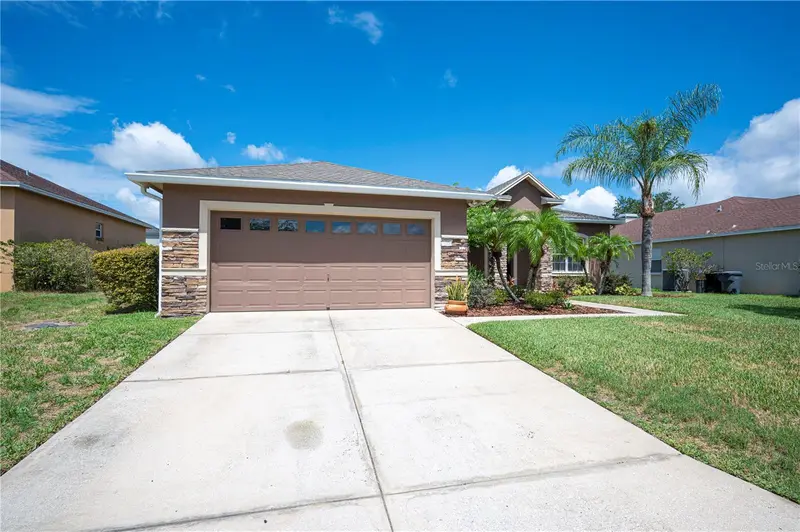 6339 Alamanda Hills Dr, FL