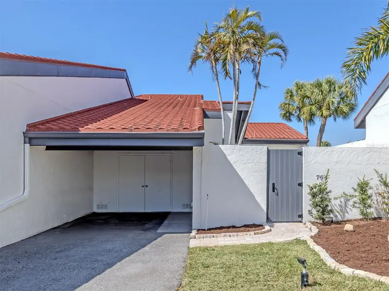 764 Sarabay Rd #8, FL