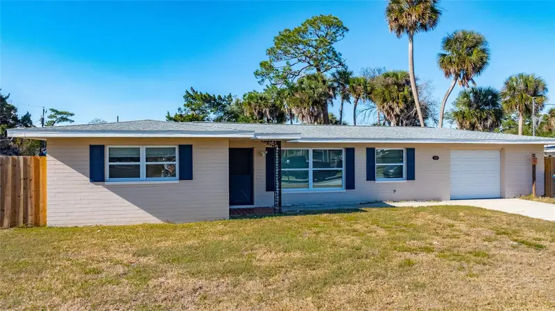 123 W Ocean Ave, FL