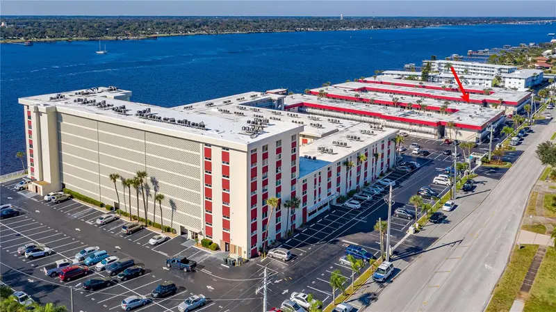 2901 N Halifax Ave #220, FL