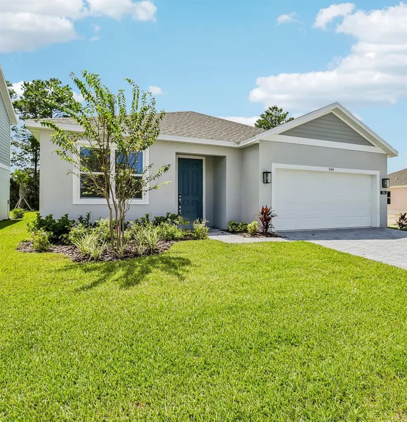 744 Farfields St, FL
