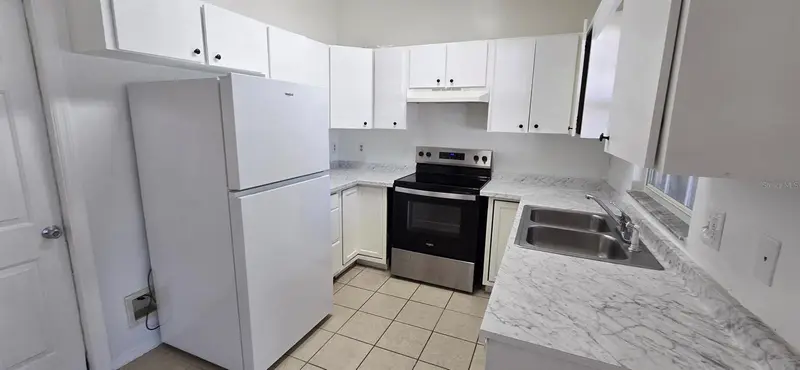 38 Banyan Crse #B, FL
