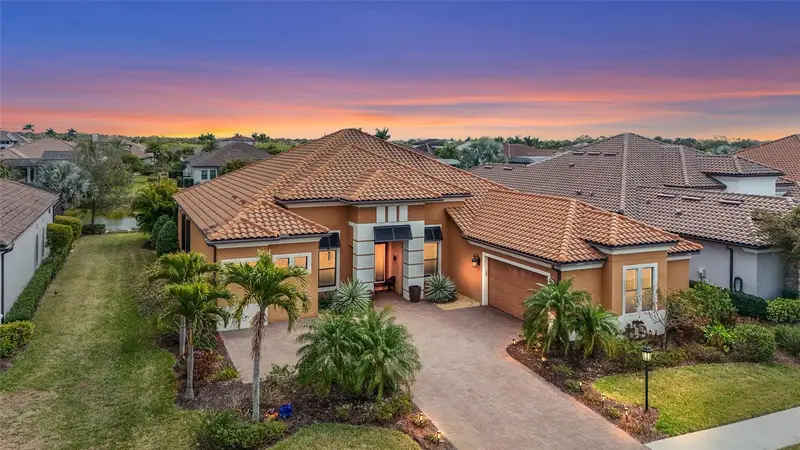 12012 Legacy Estates Blvd, FL