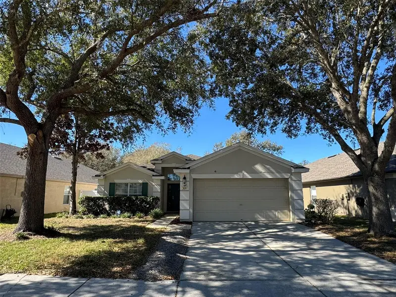 635 White Flower Way, FL
