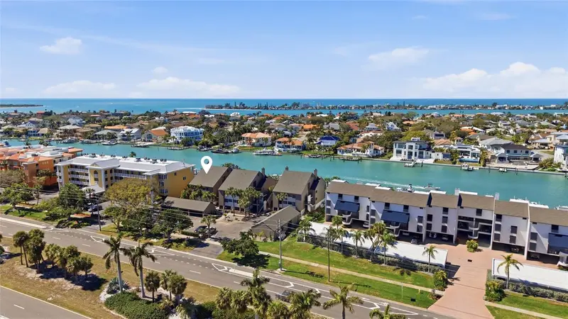 534 Pinellas Bayway S #101, FL