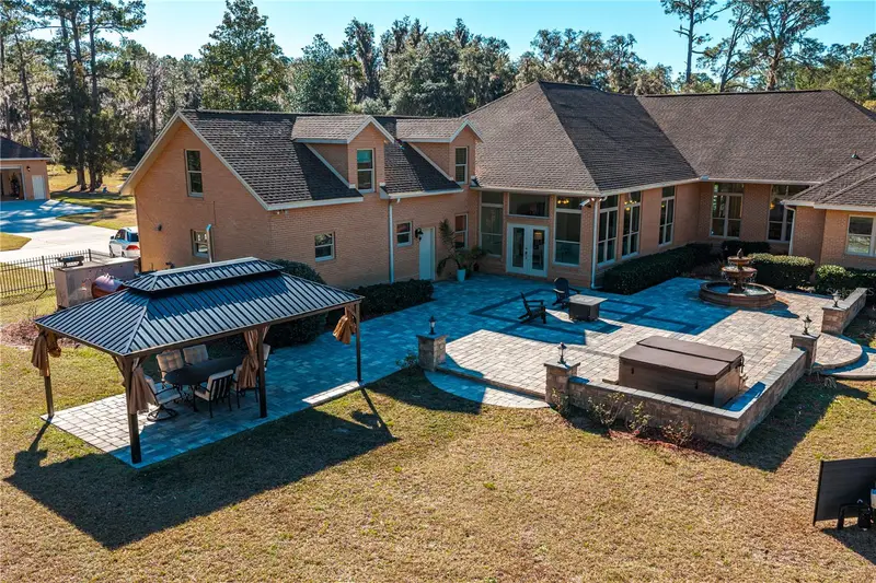 573 Se Nature Dr, FL