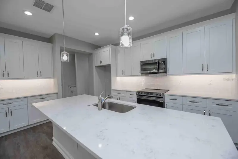 8340 Nw 17th Cir, FL