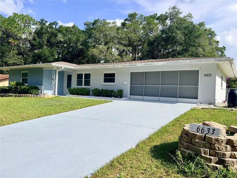 6633 E Gurley St, FL