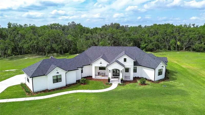 111 Alafia Estates Ln, FL