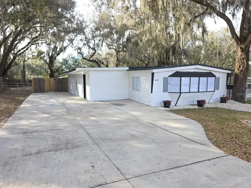 16800 Se 100th Ct, FL
