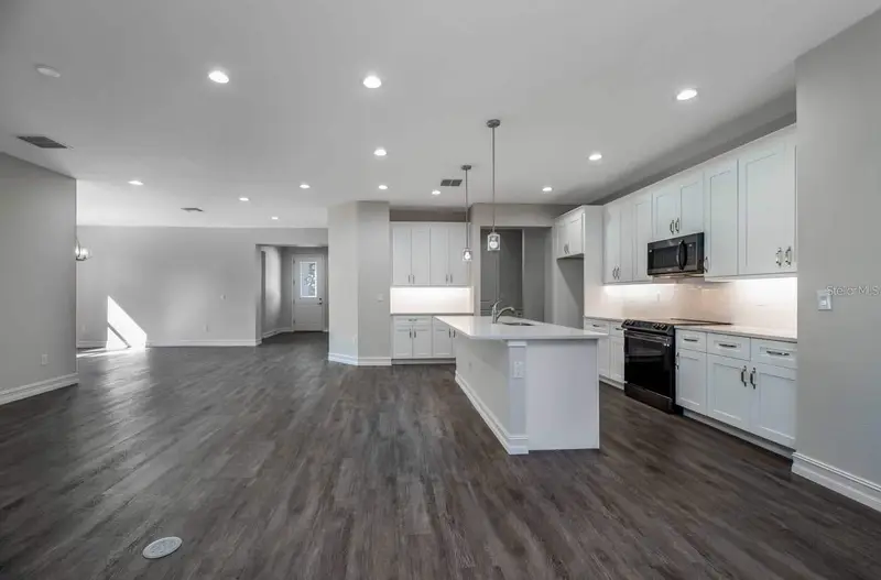 1925 Nw 79th Loop, FL
