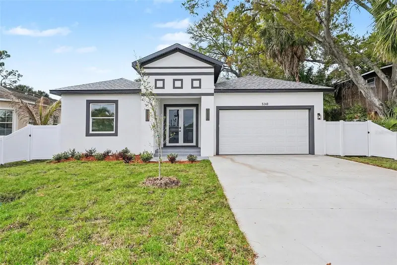 5240 66th Way N, FL