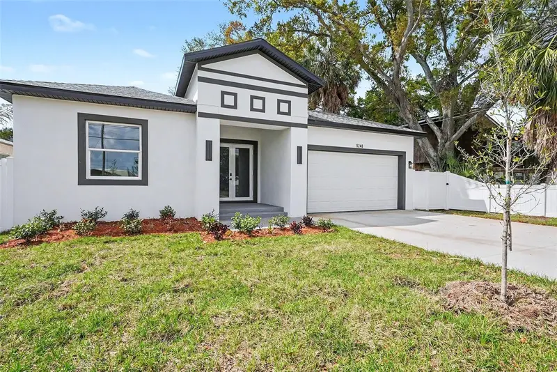 5240 66th Way N, FL