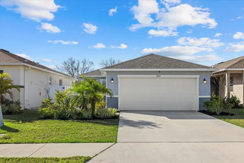 9120 Sandy Bluffs Cir, FL
