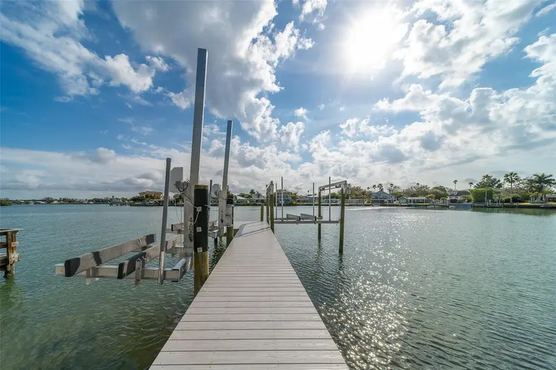 1217 Bay Shore Blvd, FL