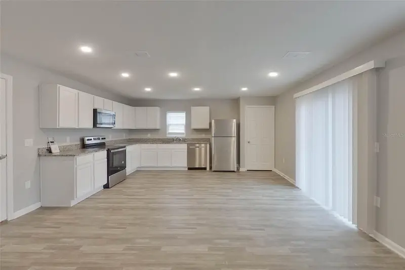 1709 Nebraska Loop, FL