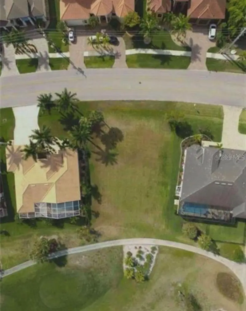 272 Madrid Blvd, FL