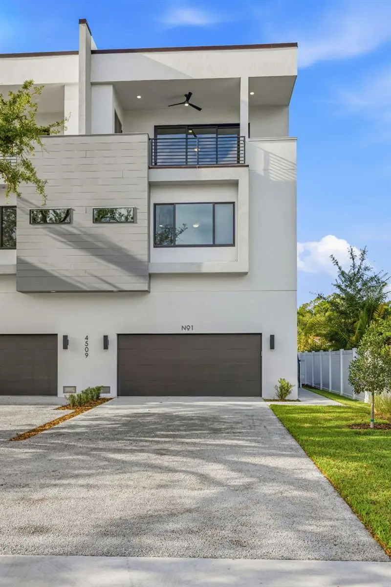 4509 W North A St #1, FL