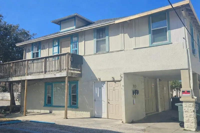 709 Ora St #06, FL