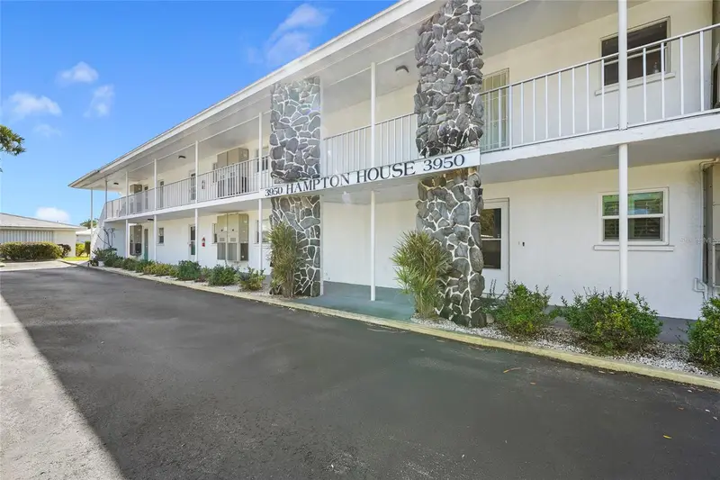 3950 Roxane Blvd #2b, FL