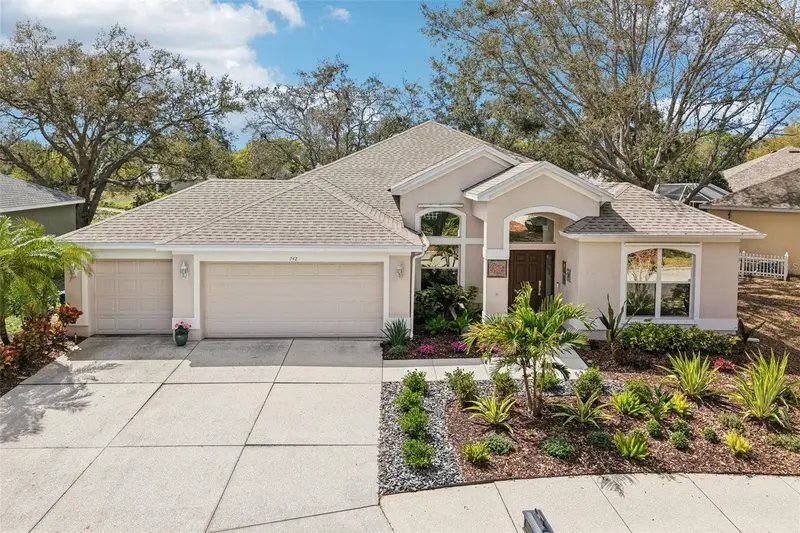 742 Shorecrest Dr, FL