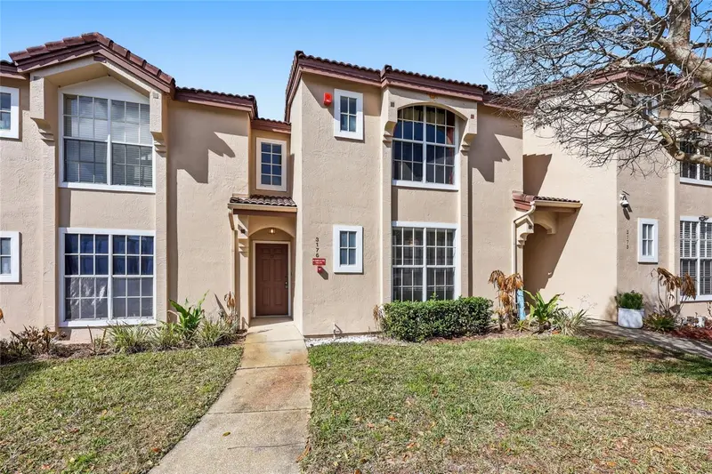 3176 Tamarind Cir #19, FL