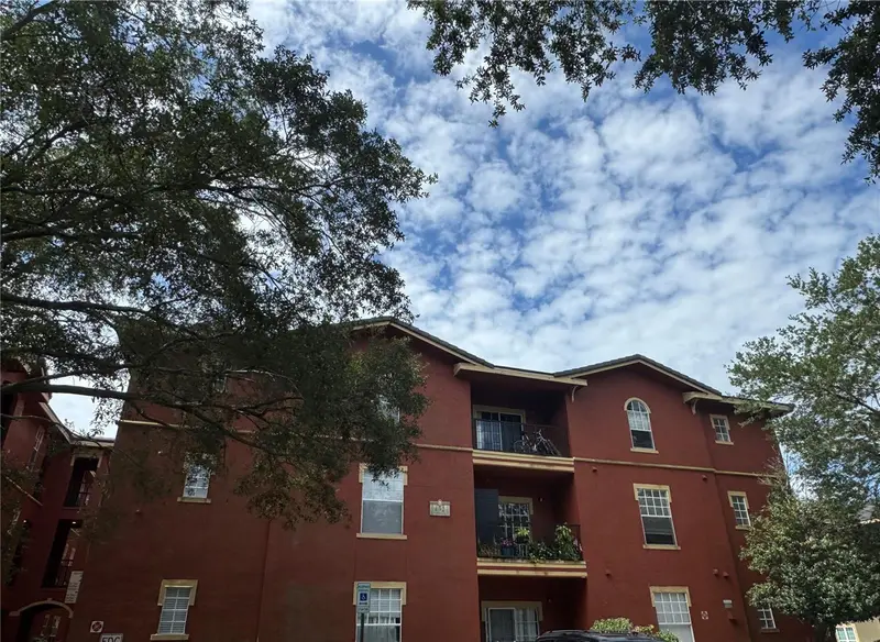132 Vista Verdi Cir #136, FL