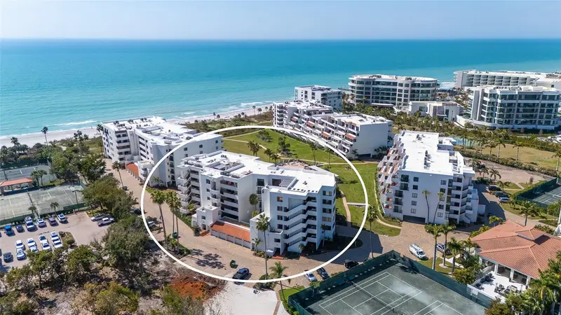 1445 Gulf Of Mexico Dr #101, FL