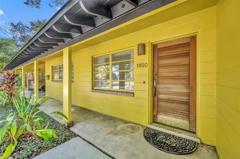 1850 Whitehall Dr, FL