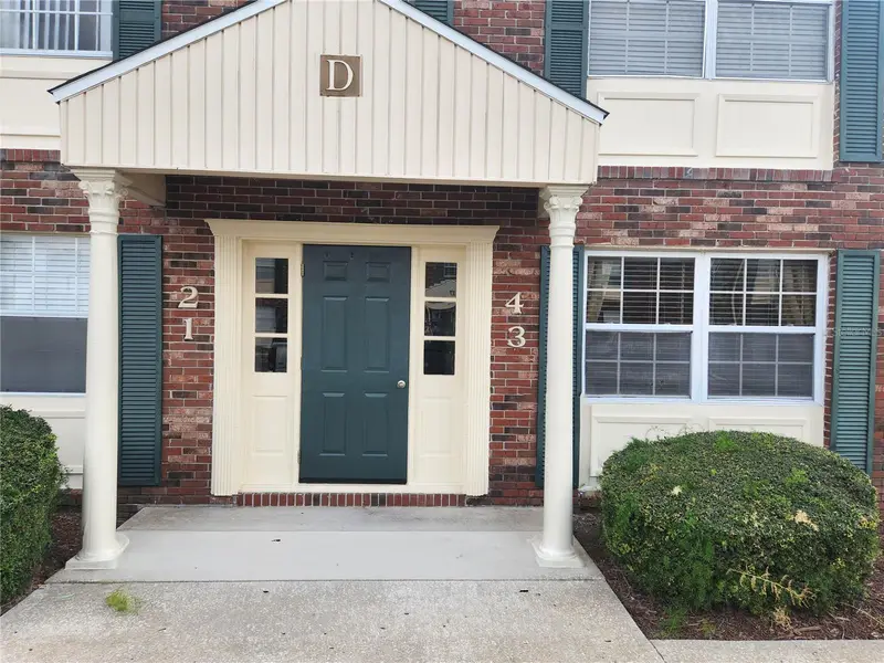 1920 E Edgewood Dr #D3, FL