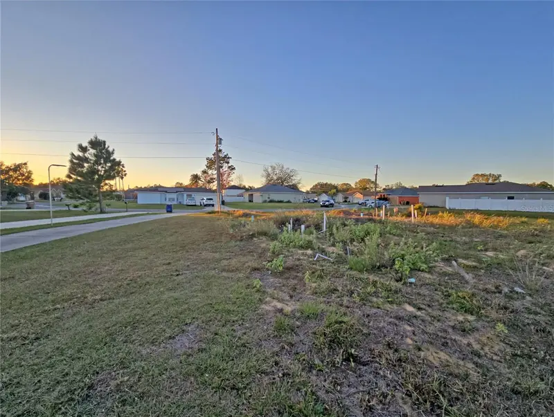 230 Canterbury Ct, FL