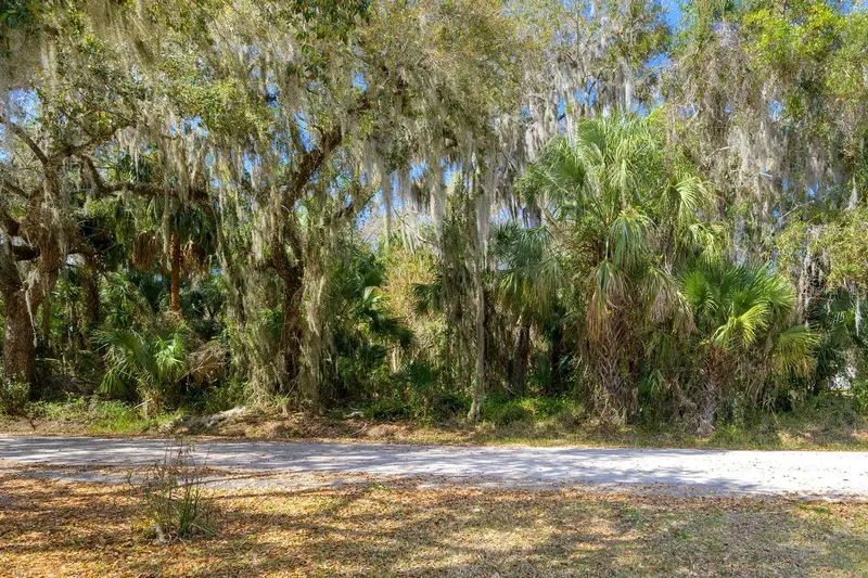 0 W Beach Pkwy, FL