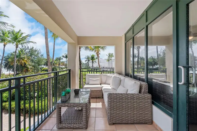6100 Rio Mar #829899, PR